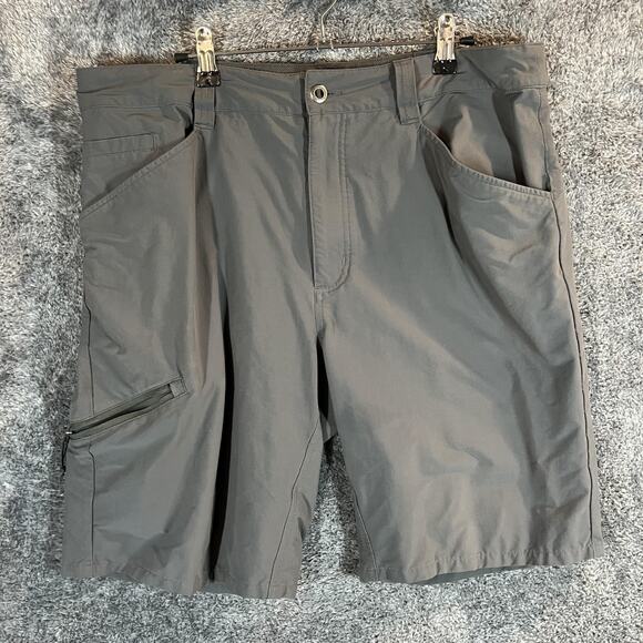 Patagonia Shorts Mens 36 Gray Nylon Hiking Outdoor Tech Zip Quandary Lightweight - Picture 1 of 8